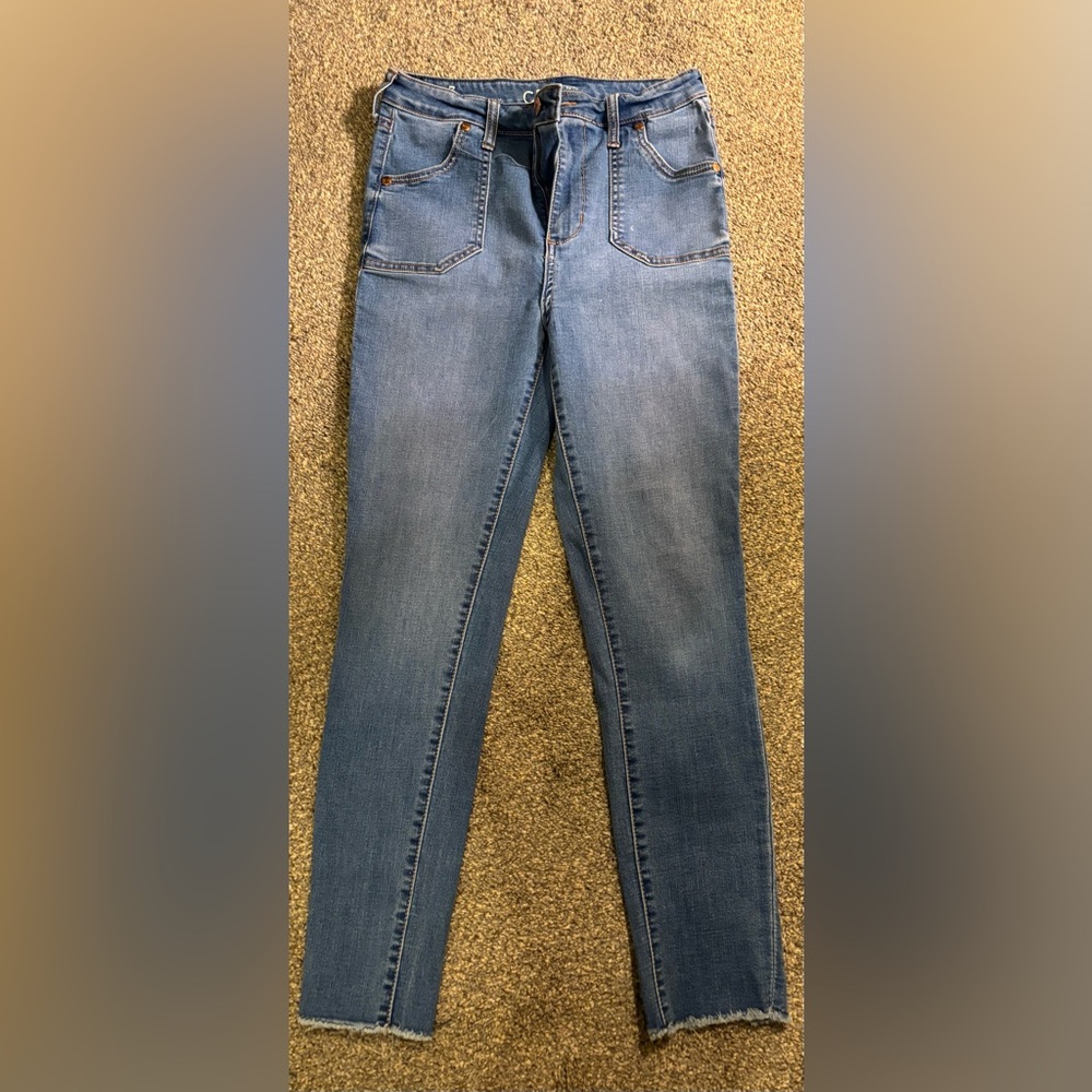 Ladies CP Jeans, size 7 high rise skinny.  Frayed bottoms. Excellent condition!
